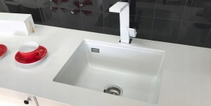 Zlewozmywak podwieszany SystemCeram Mera 50 U Nero 68 Połysk